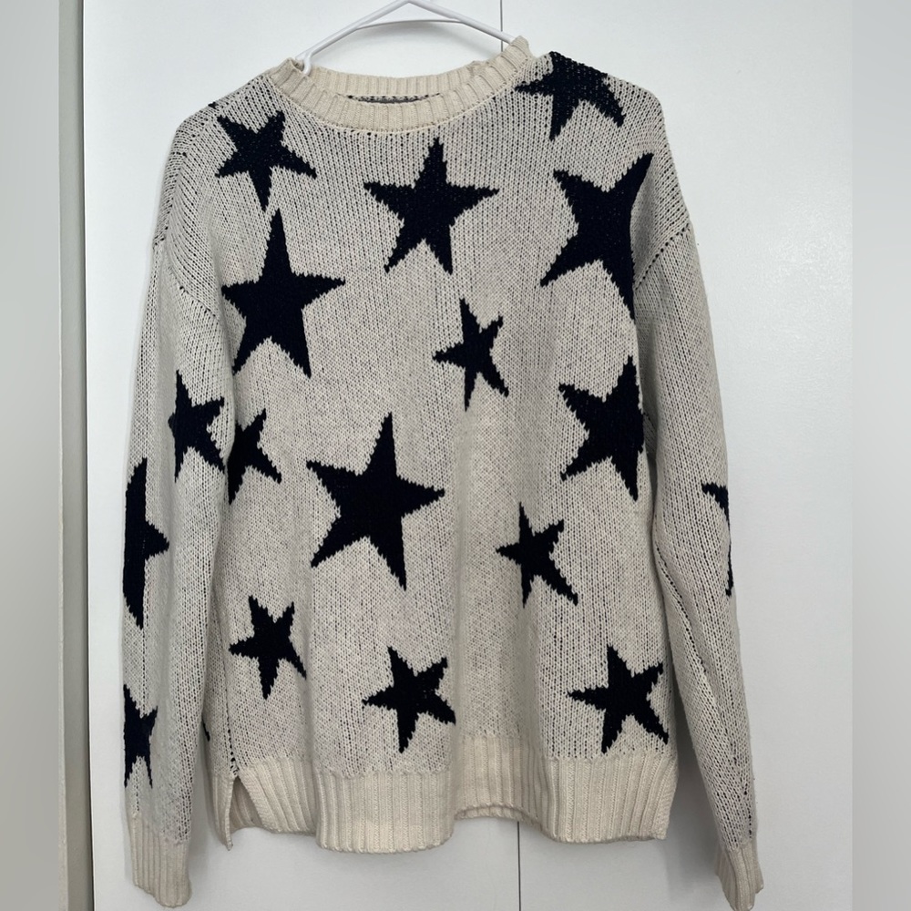 Knitted star pull over sweater Size S